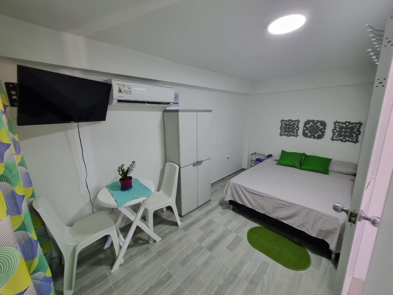 Posada Aleeny Providencia  Экстерьер фото